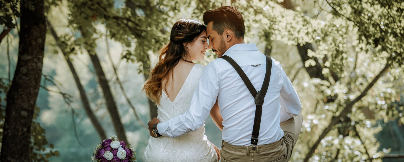 couple-at-bench