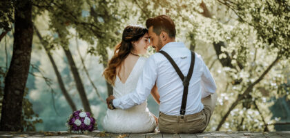 couple-at-bench